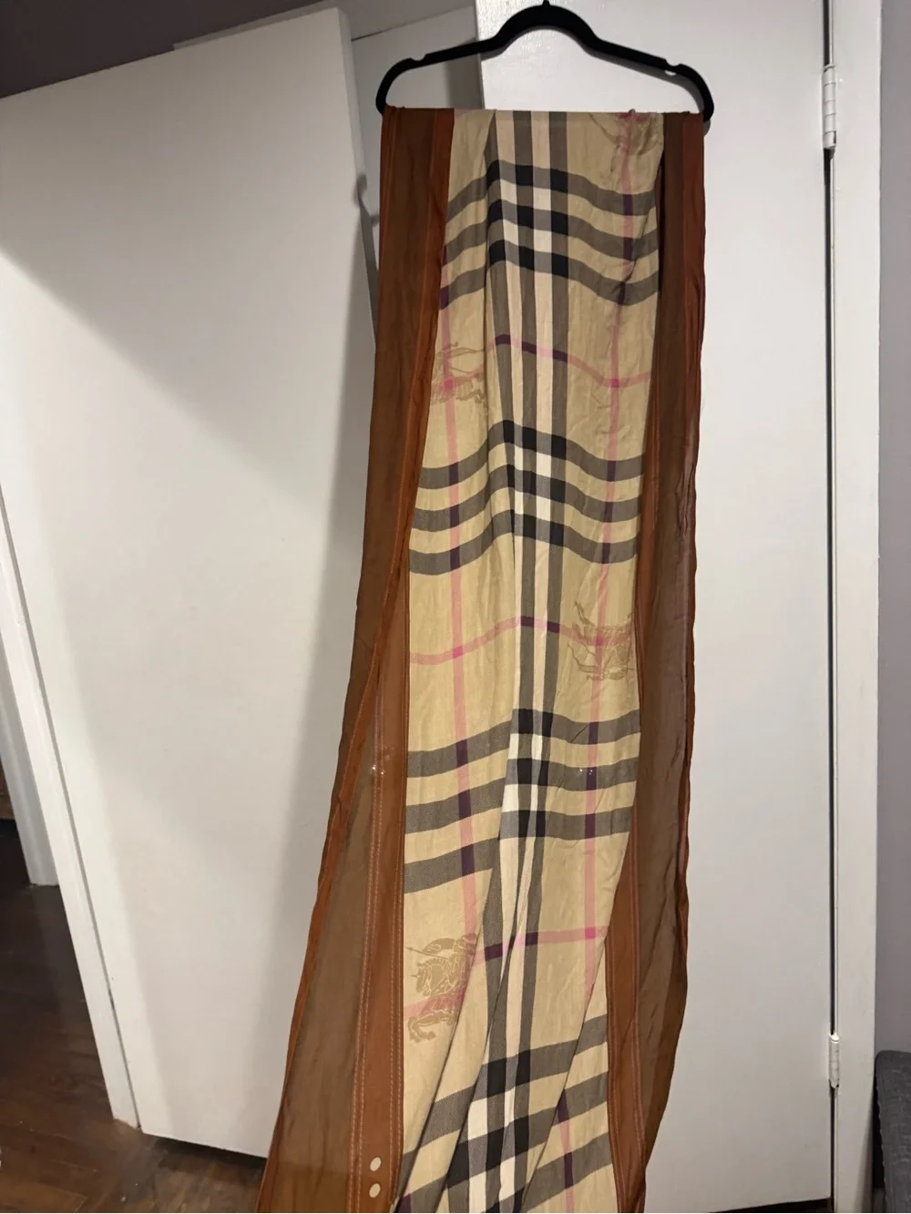 Burberry Classic Check Cashmere Scarf in Beige, Black, brown